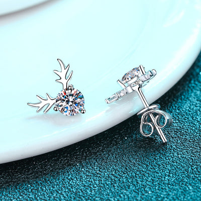 LANjewels Antlers Deer Moissanite Stud Earrings (1.0 ct.tw.)