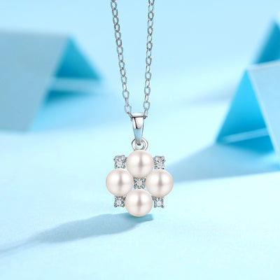 LANjewels Fashion Pearl Pendant Necklaces