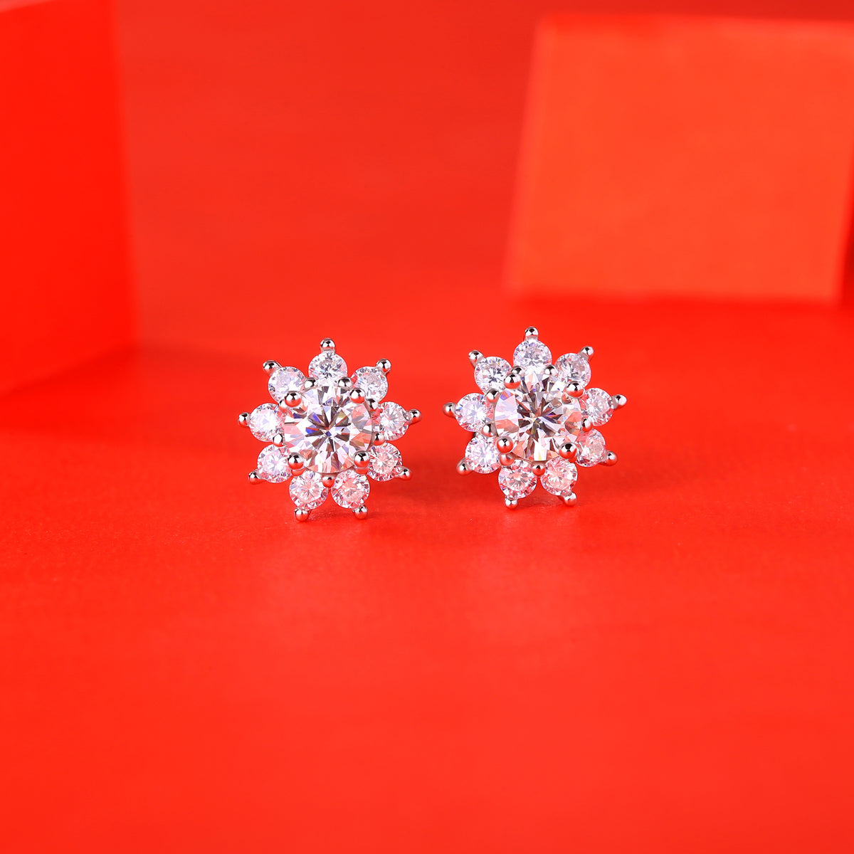 LANjewels Snow Moissanite Stud Earrings ( 1.0 ct.tw.)