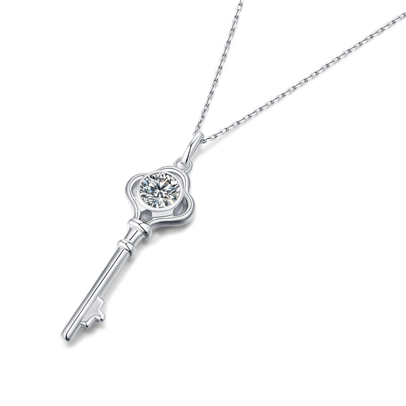 LANjewels Key Moissanite Pendant Necklace 1.0 ct