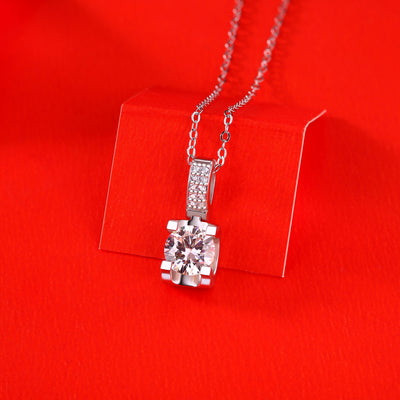 LANjewels Bull Head Moissanite Pendant Necklaces 1.0ct