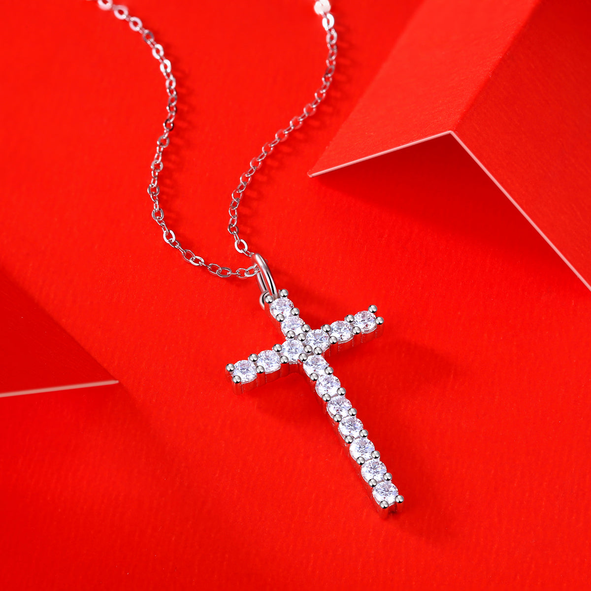 LANjewels Cross Moissanite Pendant Necklaces 0.9ct