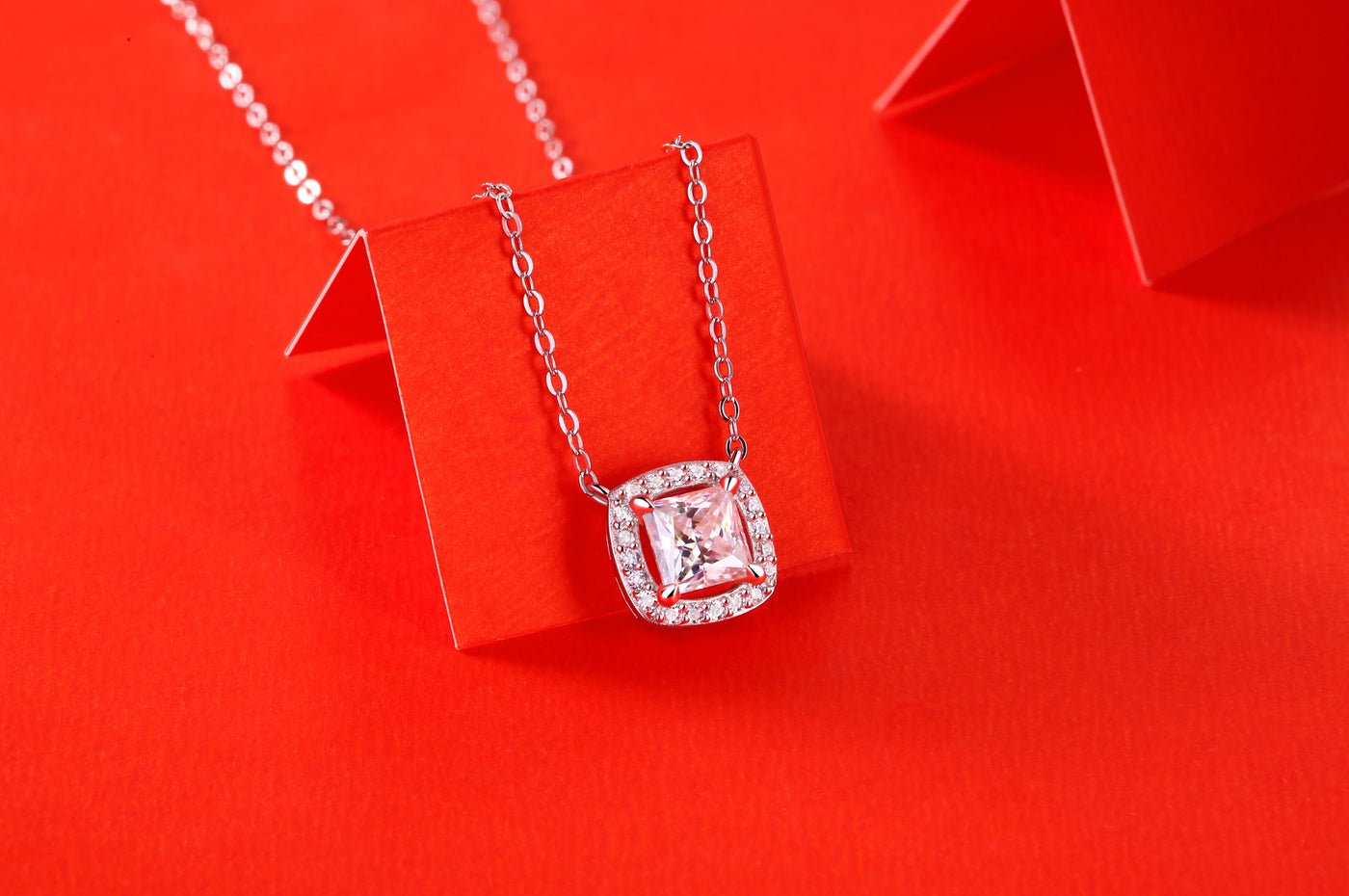 LANjewels Square Moissanite Pendant Necklaces 1.0ct