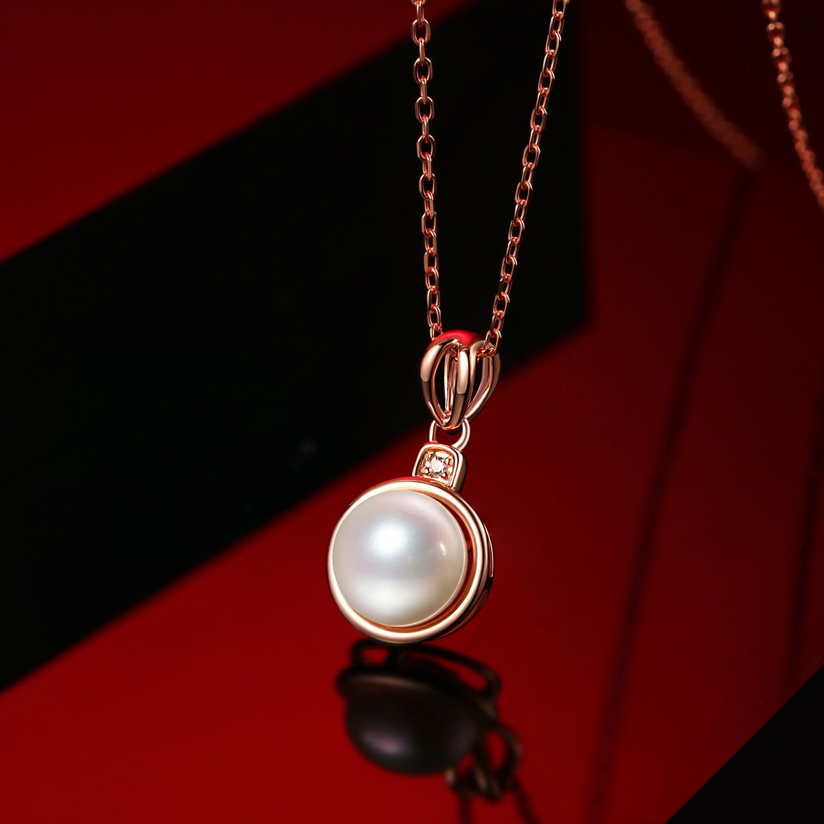 LANjewels Bezel Setting Rose Gold Plated Pearl Pendant Necklaces