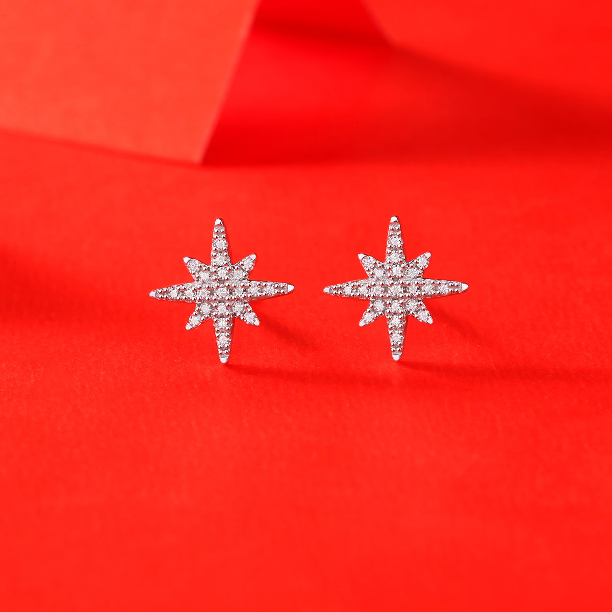 LANjewels Starburst Moissanite Stud Earrings (0.18 ct.tw.)