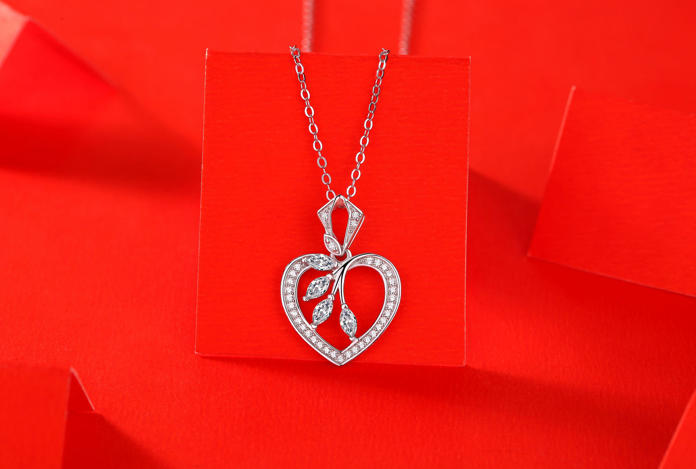 LANjewels Love Heart Moissanite Pendant Necklaces 0.4ct