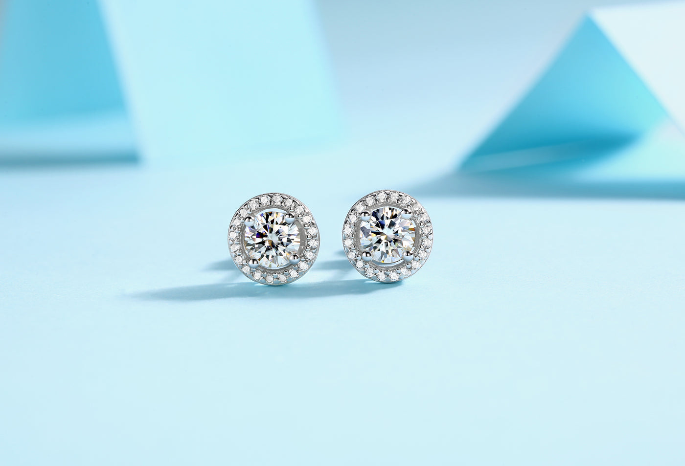 LANjewels Halo Moissanite Stud Earrings (1.0 ct.tw.)