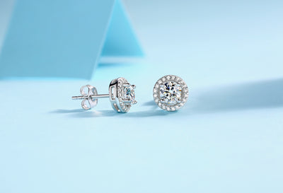 LANjewels Halo Moissanite Stud Earrings (1.0 ct.tw.)