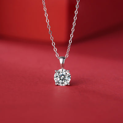 LANjewels Four-Prong Moissanite Pendant Necklaces 1.0ct