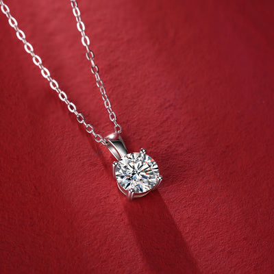 LANjewels Four-Prong Moissanite Pendant Necklaces 1.0ct