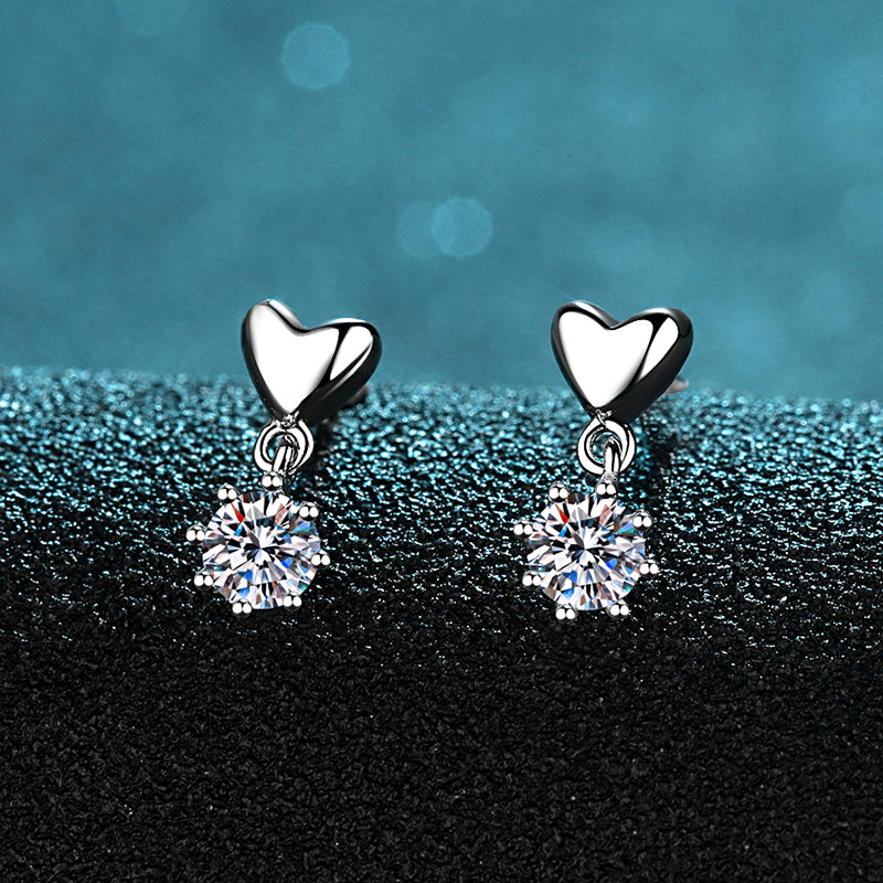 LANjewels Round Cut Moissanite Heart Drop Earrings (0.6 ct.tw.)