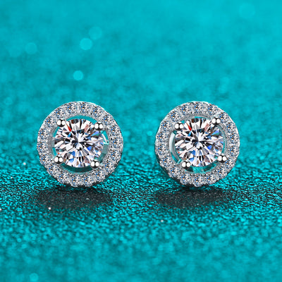 LANjewels Stunning Halo Moissanite Stud Earrings (1.0 ct.tw.)