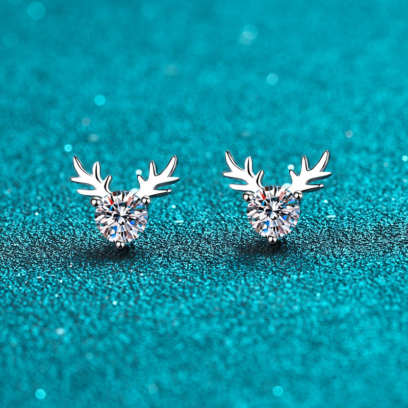 LANjewels Antlers Deer Moissanite Stud Earrings (1.0 ct.tw.)