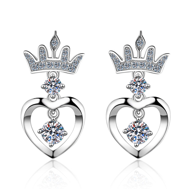 LANjewels Crown Heart Moissanite Stud Earrings (0.72 ct.tw.)