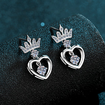 LANjewels Crown Heart Moissanite Stud Earrings (0.72 ct.tw.)